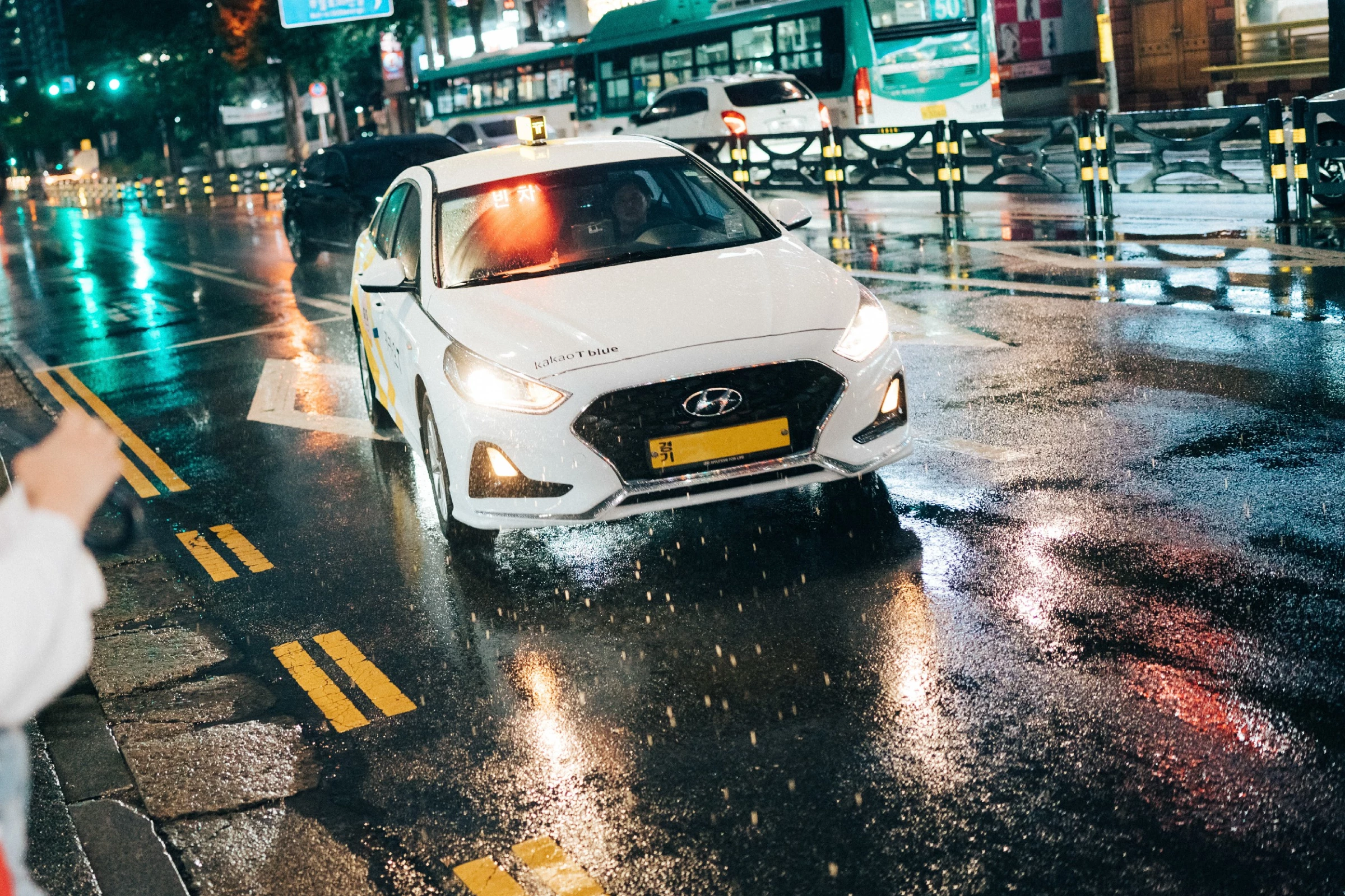 [Loozy] Daa [다아] - Taxi [88P]