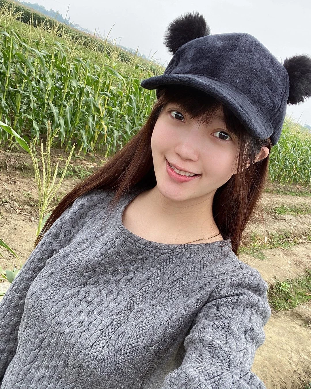 大眼正妹“派派”S型姣好身材好吸睛！整个好诱人 [10P]
